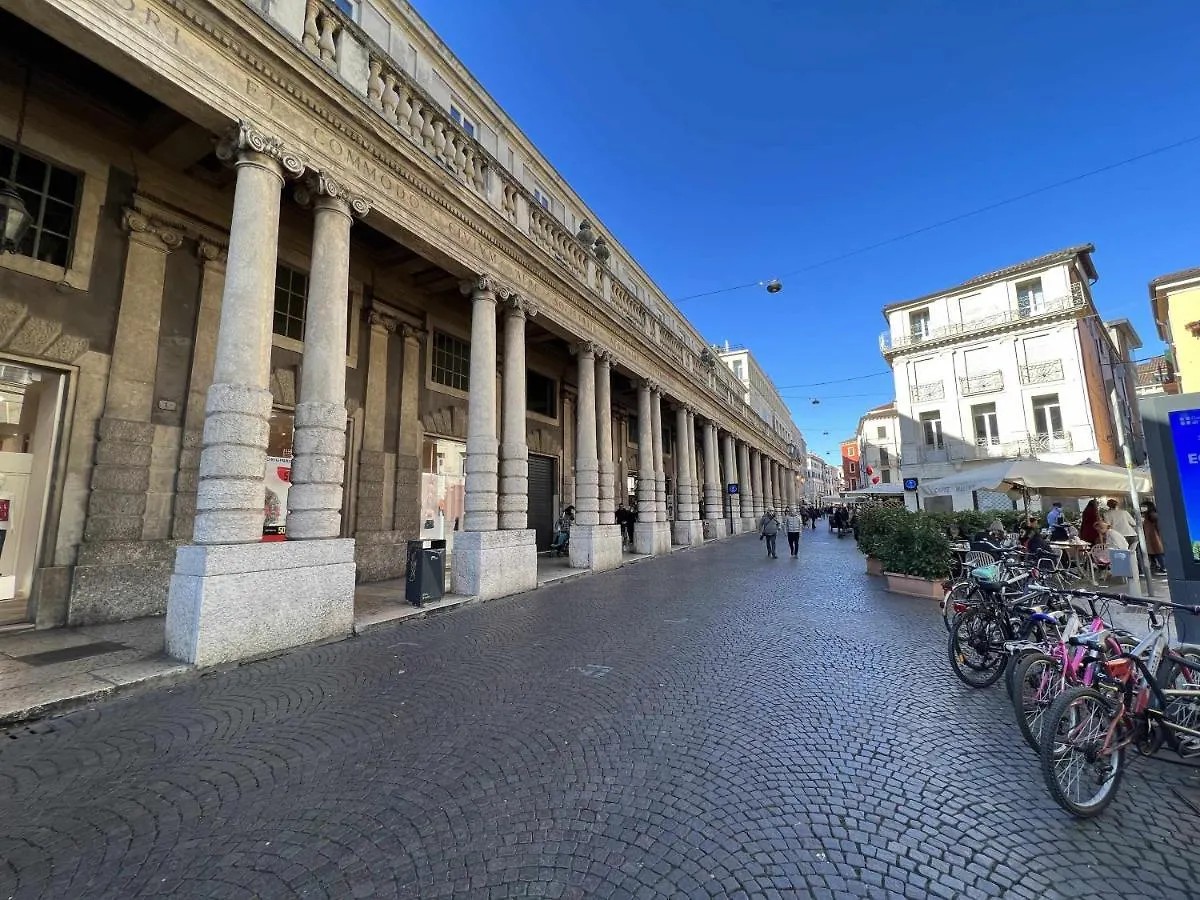Case Vr Holiday Lht House Verona Italy