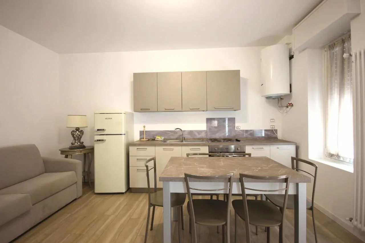 Case Vr Holiday Lht House Verona 0*,